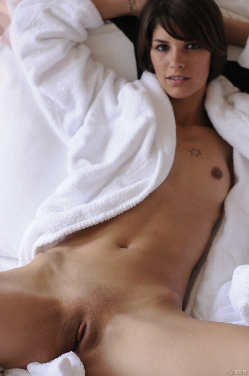 Ани, 24 года, 2 размер груди